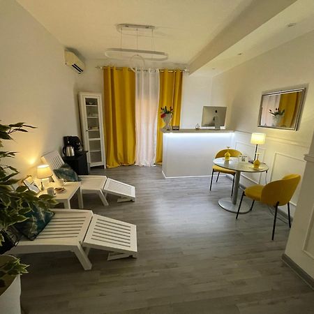 Le Suite Del Lungomare Катания Экстерьер фото