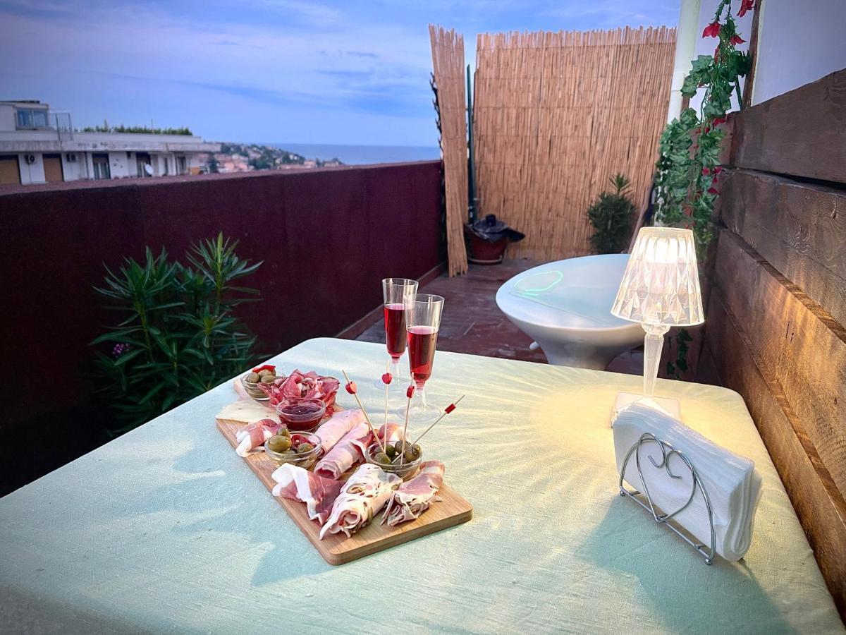 Le Suite Del Lungomare Катания Экстерьер фото